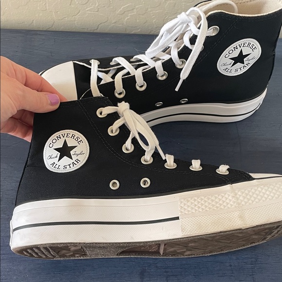 Converse Black and White High-Top platform Sneakers - Picture 3 of 4